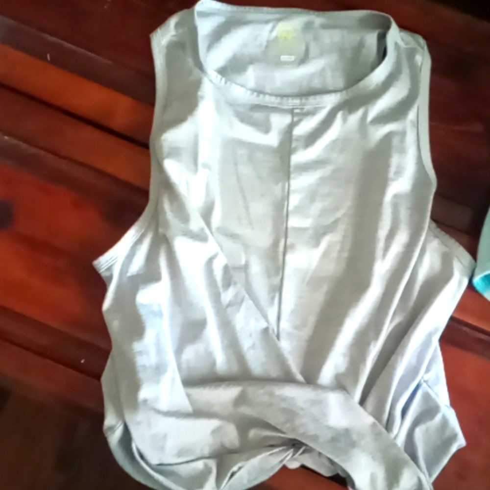 Women's Nautica workout tank